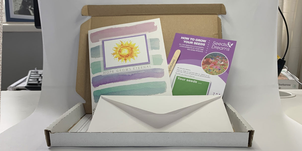We understand that to buy a gift is as important to receive a gift and we want our customers to enjoy their purchase